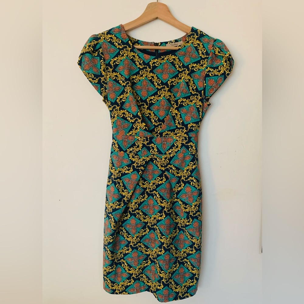 Short, cap-sleeved, abstract /bohemian/ vintage pattern dress